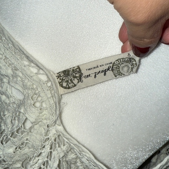 Free People bohemian loose lace ivory tank top Size M/L. - Picture 4 of 6